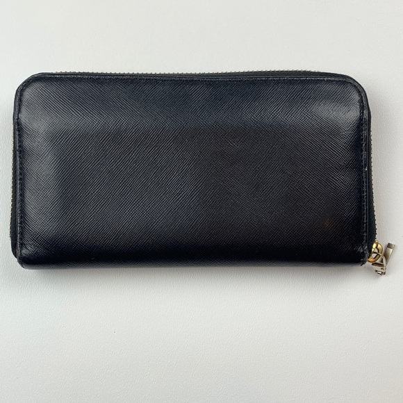 🎉SOLD🎉Tory Burch Black Full Zip Around Wallet - Picture 5 of 8